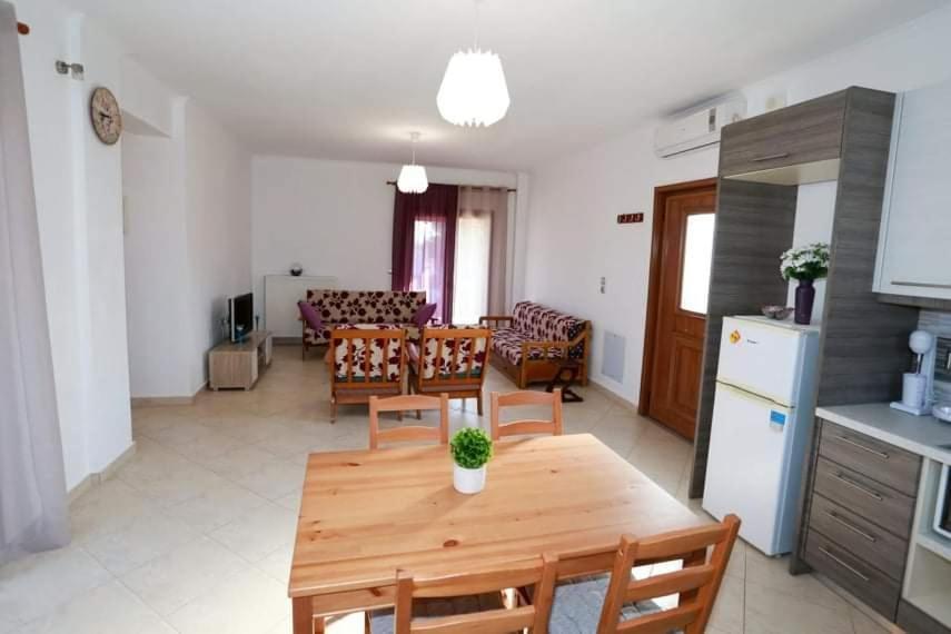 Nikiti View Apartment Zewnętrze zdjęcie